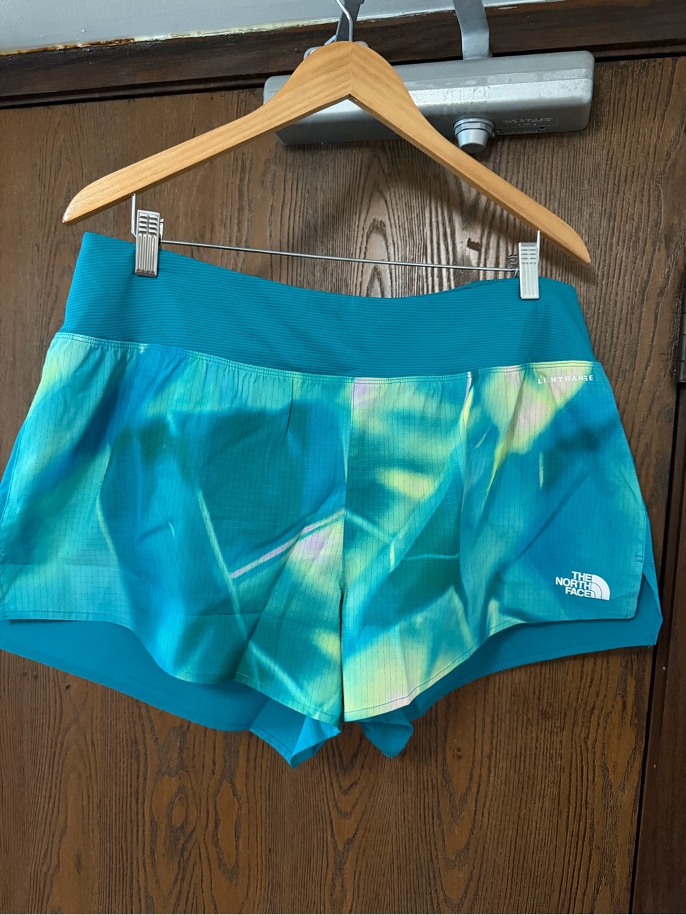 NWT The North Face Women's Teal Ombre Athletic Shorts